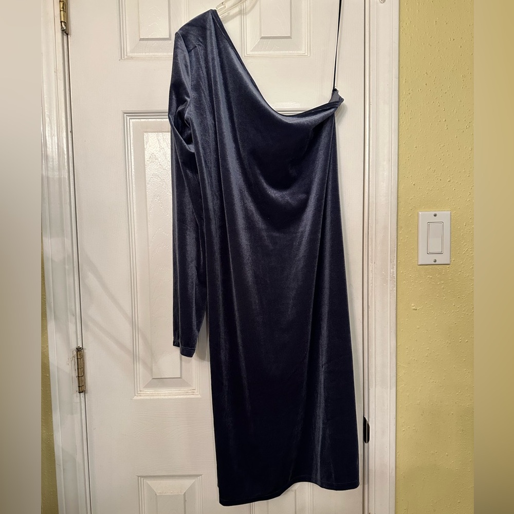 NWT Old Navy Fitted One-Shoulder Velvet Mini Dress